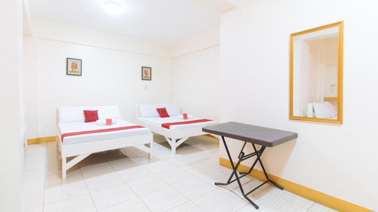 Reddoorz @ Golden Skye Hotel Guagua Bagian luar foto